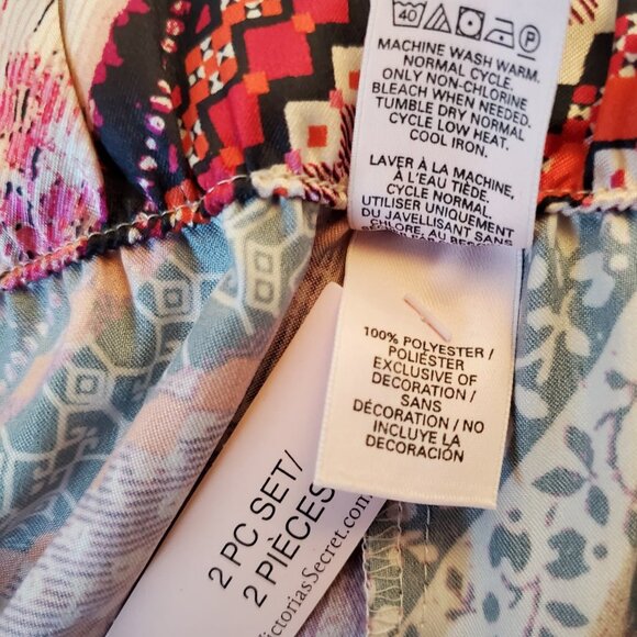 Victoria's Secret Pajamas and Robe Set. Size S/P - Picture 9 of 12